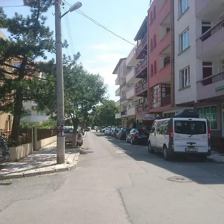 Apartament Treti Mart North