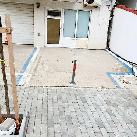 Treti Mart North 公寓
