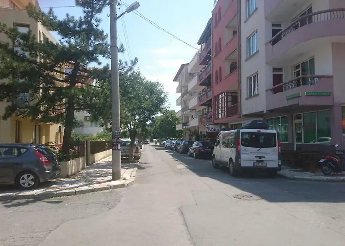 Apartament Treti Mart North
