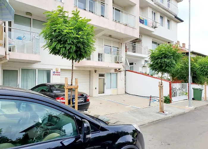 Treti Mart North Apartament Primorsko