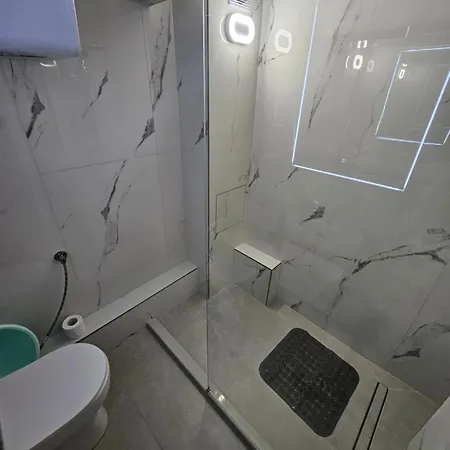 Апартамент Treti Mart North