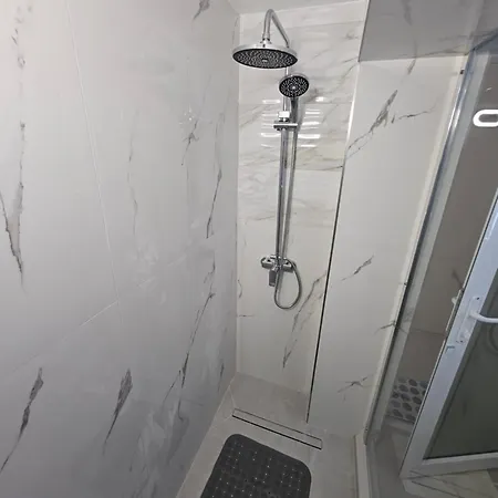 Treti Mart North Апартамент *