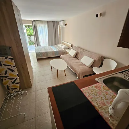 Treti Mart North Апартамент